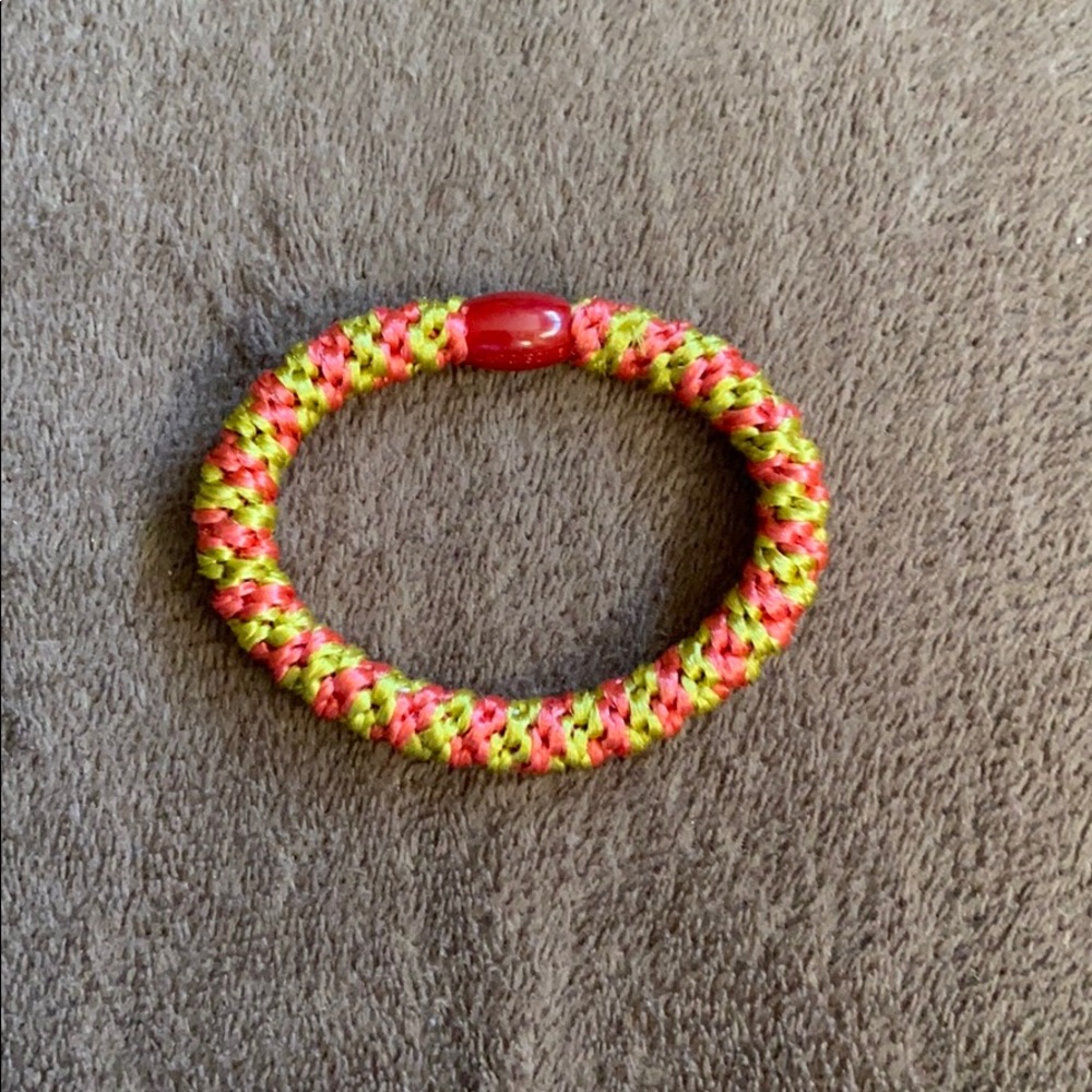Bracelet or anklet
